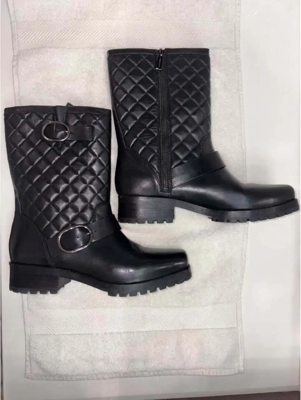 Michael Kors Black Quilted Leather Boots never worn